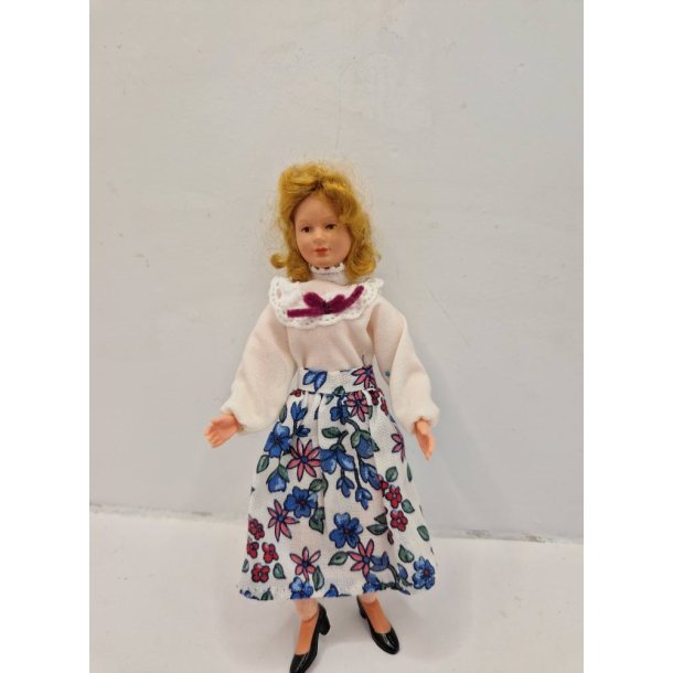 Dukke dame. Caco (brugt/hndlavet i Tyskland) 13 cm