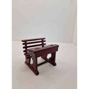 Skolebnk i tr (brugt)