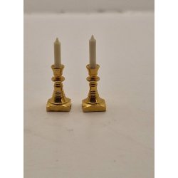 2 lysestager i metal (brugte/som nye)