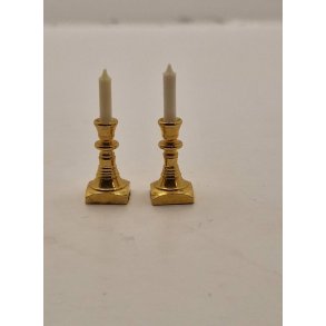 2 lysestager i metal (brugte/som nye)