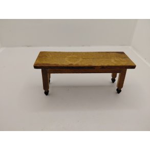 Langt bord i tr (antikke fra 1920'erne)