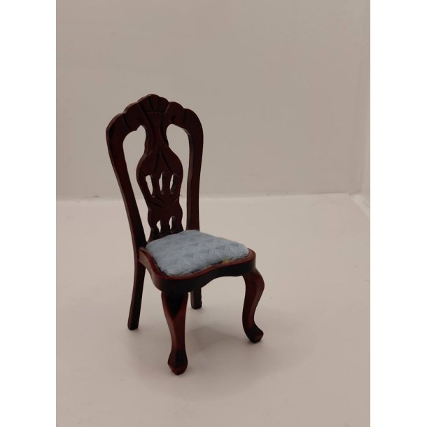 Spisebordsstol i tr (brugt)