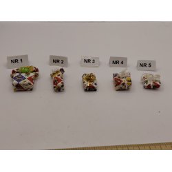 1 gave pakket ind i papir med cowboy tema (hndlavet)