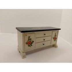 Kommode. ALWI (antik)