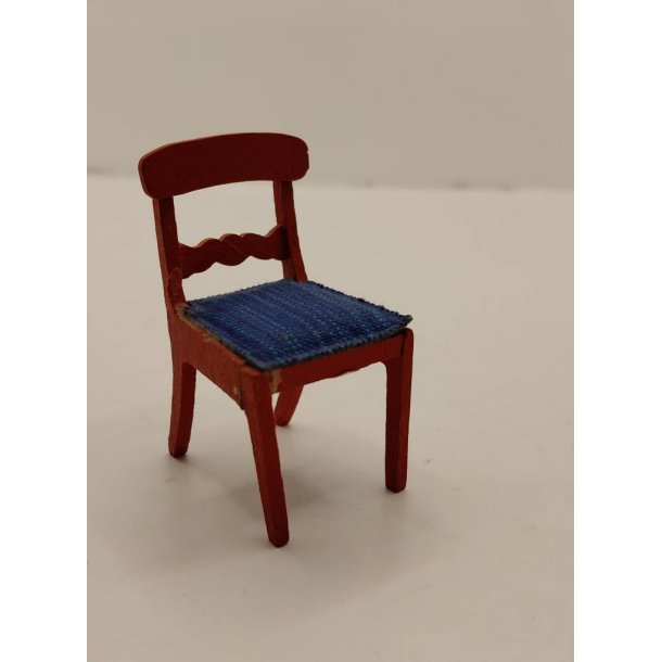 Spisebordsstol i tr. Lundby (vintage)