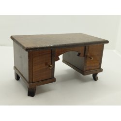 Skrivebord i tr� (antik)