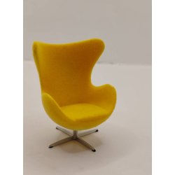�gget i gul skala 1:16/18 Arne Jacobsen Minimii (udstillings model) i original emballage.