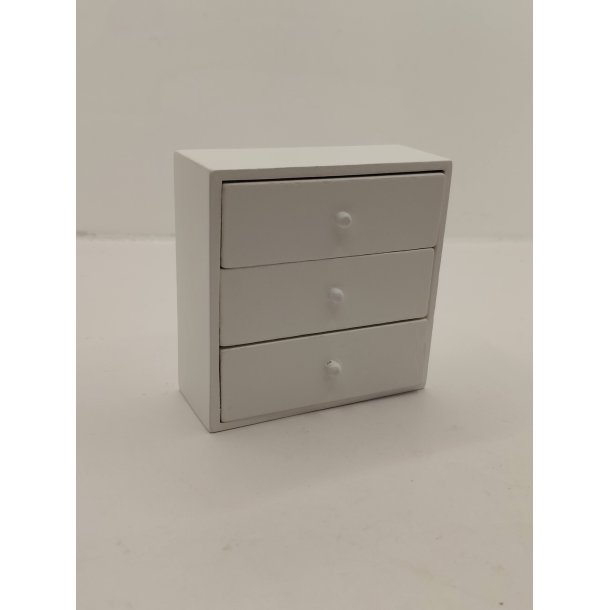 Kommode i tr� (ny)