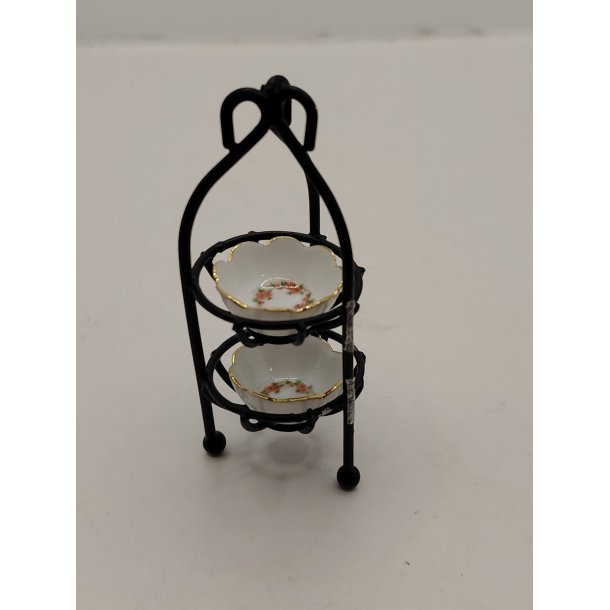 Stativ i metal med porcel�ns sk�le. Retter (brugt/som nyt)