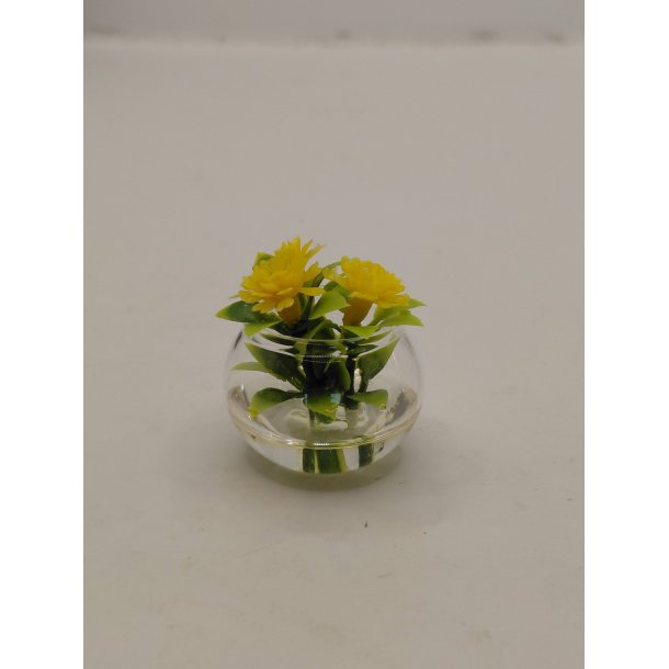 Gule blomster i glas sk�l (brugt/som ny)