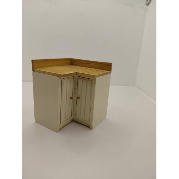 K�kken hj�rneskab i tr�. Cremefarvet (brugt/som nyt)