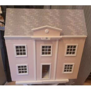 Flot hus med mange fine detaljer. Skala 1:12 (Brugt/med en lille fejl) SENDES IKKE