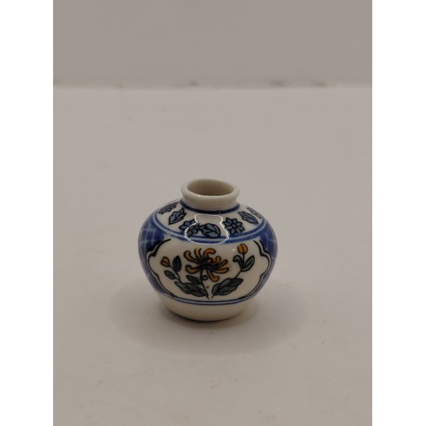 Vase i porcel�n (brugt)