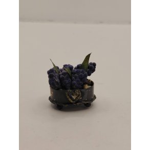 Urtepotte i metal med lilla blomster (vintage)