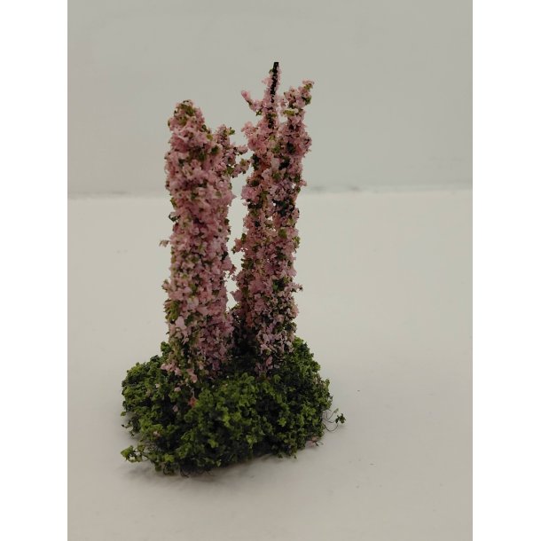 Busk med lyser�de blomster (ny)