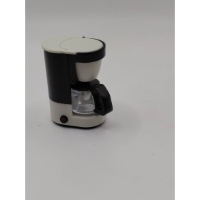 Kaffemaskine i plastik (brugt)