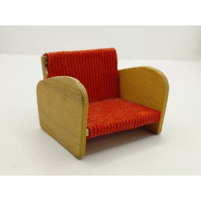 Lav l�nestol i tr� med r�d fl�jl (vintage)