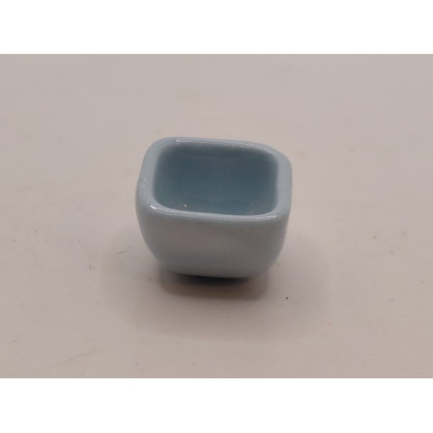 Sk�l i lysebl� porcel�n (brugt/som nyt)