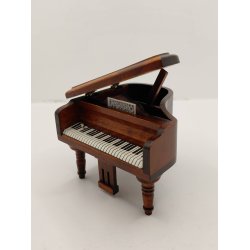 Flygel i tr� (brugt) 1:16