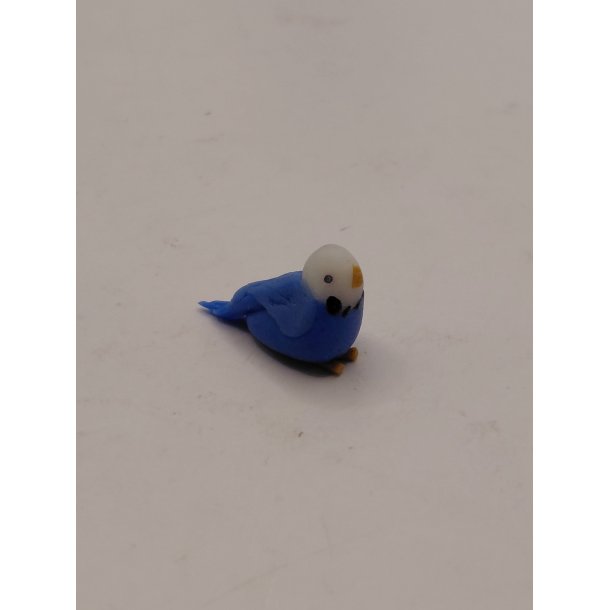 Bl� undulat med hvidt hoved  (h�ndlavet) 1:12/1:16