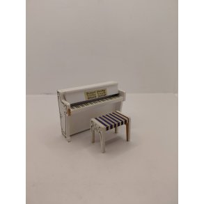 Klaver med skammel i tr� (brugt) 1:16/1:18