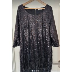 Sort kjole med palietter (brugt/fin stand)