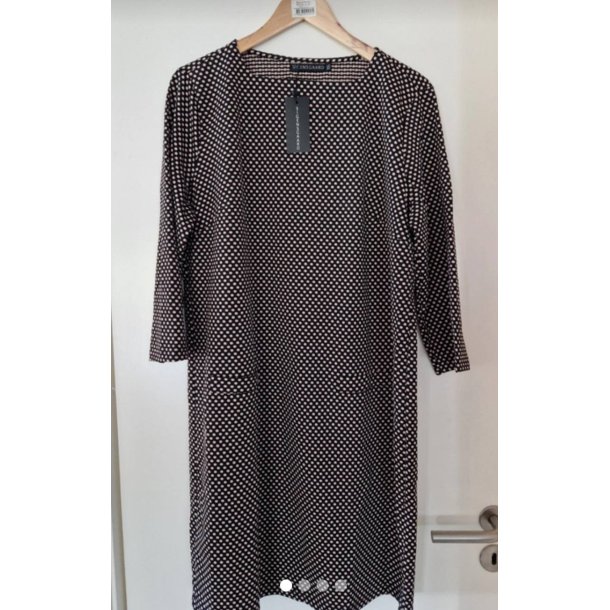 Brun kjole med lyser�de prikker (ny) M�rke: Stigensgaar