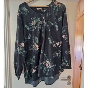 Gr�n bluse med blomster (brugt/som ny) Zizzi str 50/52