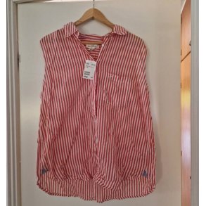 Skjortebluse uden �rmer (ny) Str 46