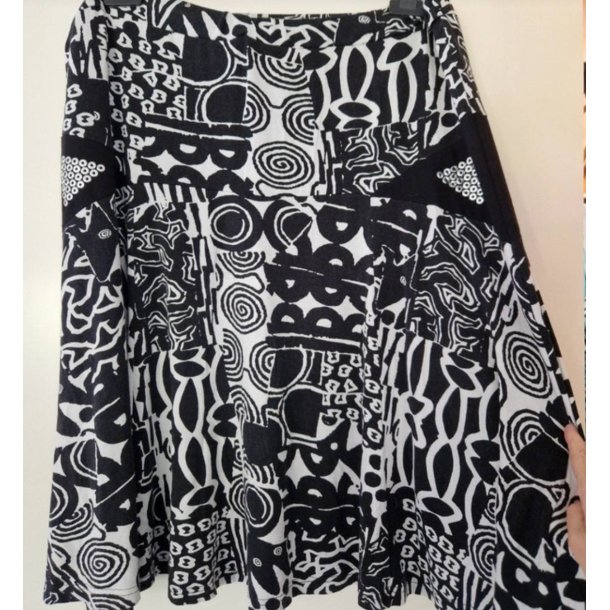 Nederdel str XXL/44 (brugt/som ny) M�rke: Signature