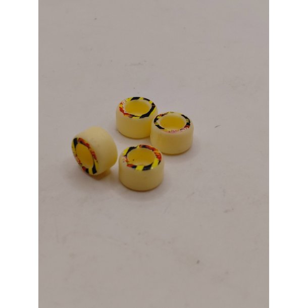 4 r�hvide hjul med m�nster til finger skateboard i plastik (brugte/som nye)