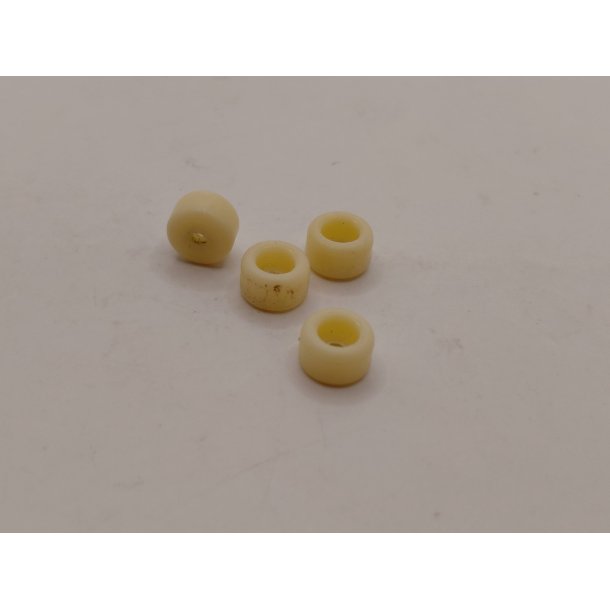 4 r�hvide hjul til finger skateboard i plastik (brugte)