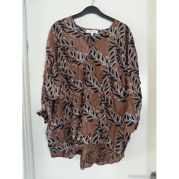 Bluse (brugt) Str 50/52