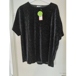 Bluse med korte �rmer i velour (ny) str 48