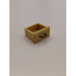 Skuffe i plastik/tr�look (brugt)