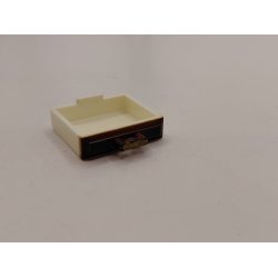 Skuffe i plastik (brugt)