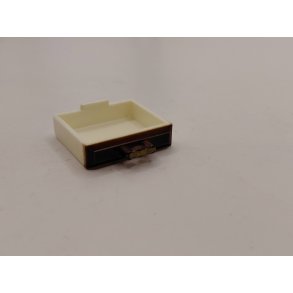 Skuffe i plastik (brugt)