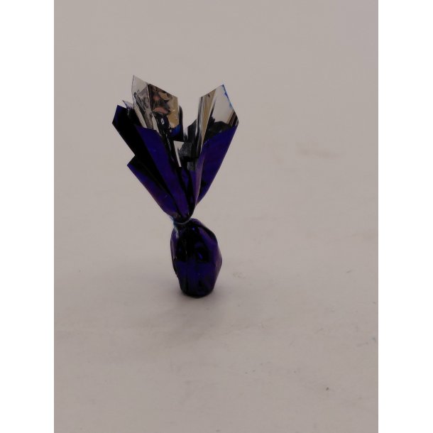 P�ske�g i lilla indpakning (h�ndlavet)