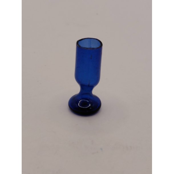 Glas eller lille vase i rigtig glas (brugt/som ny)