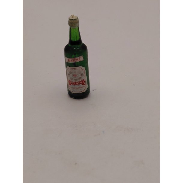 R�d Aalborg snaps.  Flaske i plastik (vintage)