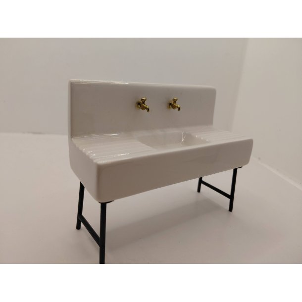 Vask/udek�kken vask i porcel�n med st�l ben (brugt/som ny)