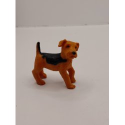 Terrier hund i plastik. (ny)