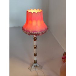 Gulv lampe. Lundby (brugt)