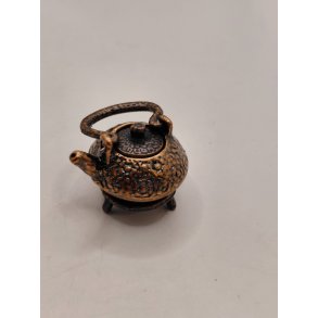 Kedel med stativ, i metal (nyt)