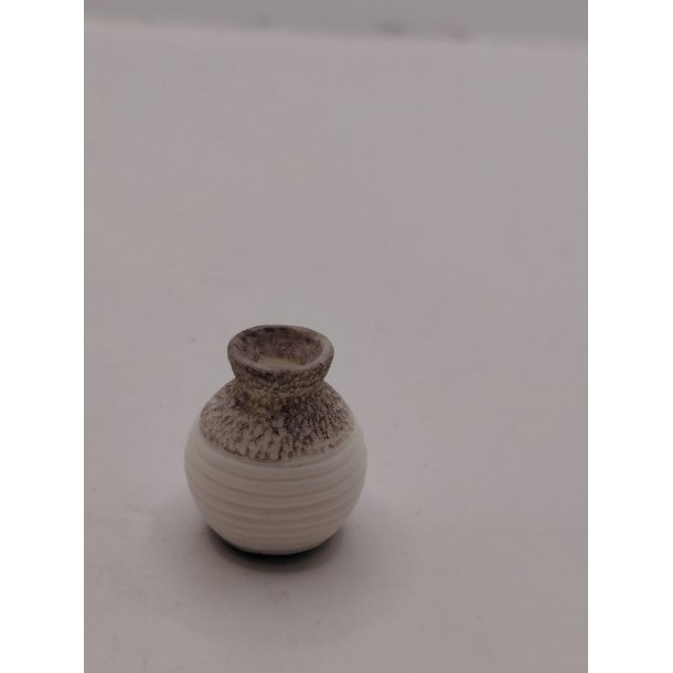 Vase i resin (ny)