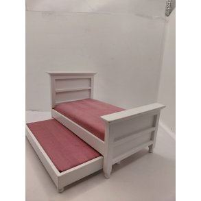 Seng med udtr�ksseng i tr�. Scale 1:12 (brugt)