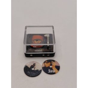 Grammofon i metal, med plastik l�g + 2 plader (ny)