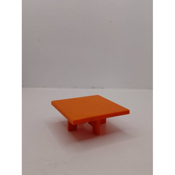 Bord i plastik (brugt)