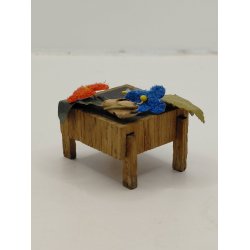 Blomster kumme i tr�. Lisa (brugt/lidt defekt)