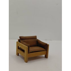 L�nestol i tr� og kunstl�der. Lisa (brugt/meget fin stand)